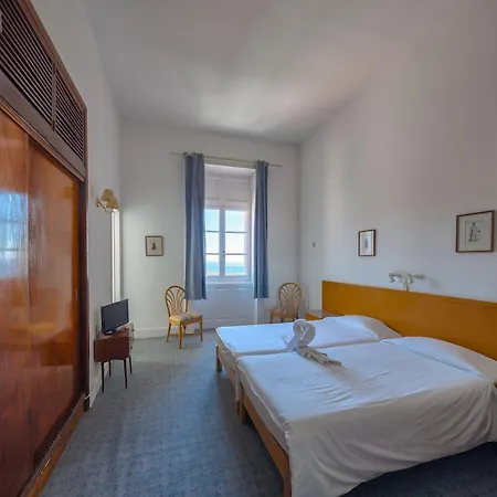 Monte Carlo 3*